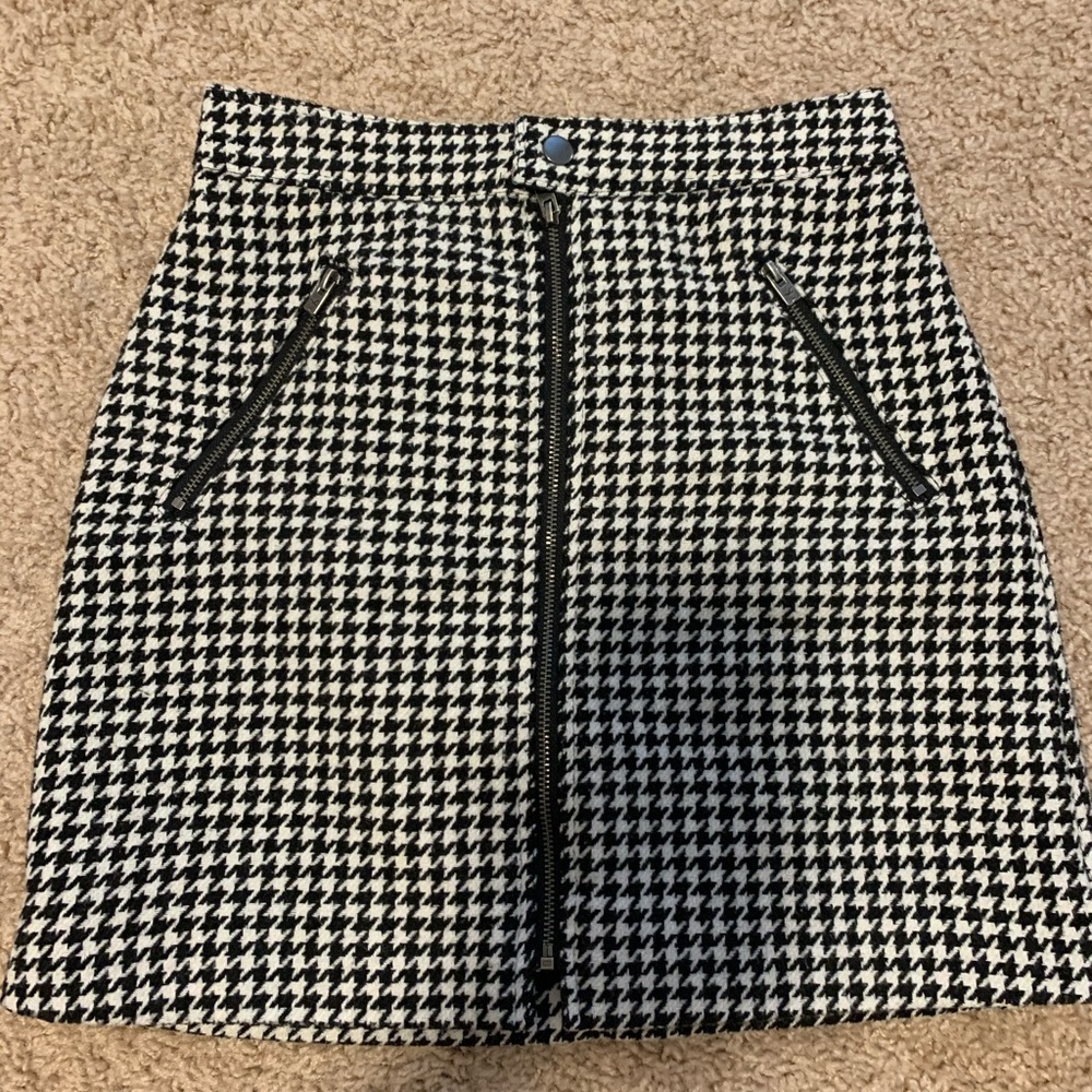 Hollister skirt
